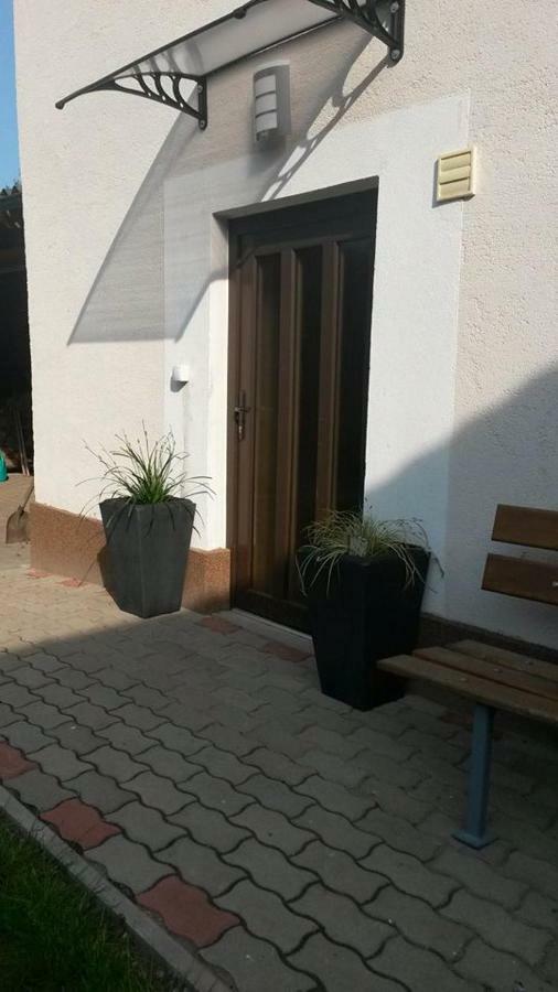 Das Tulpen Apartment Weiden am See Dış mekan fotoğraf
