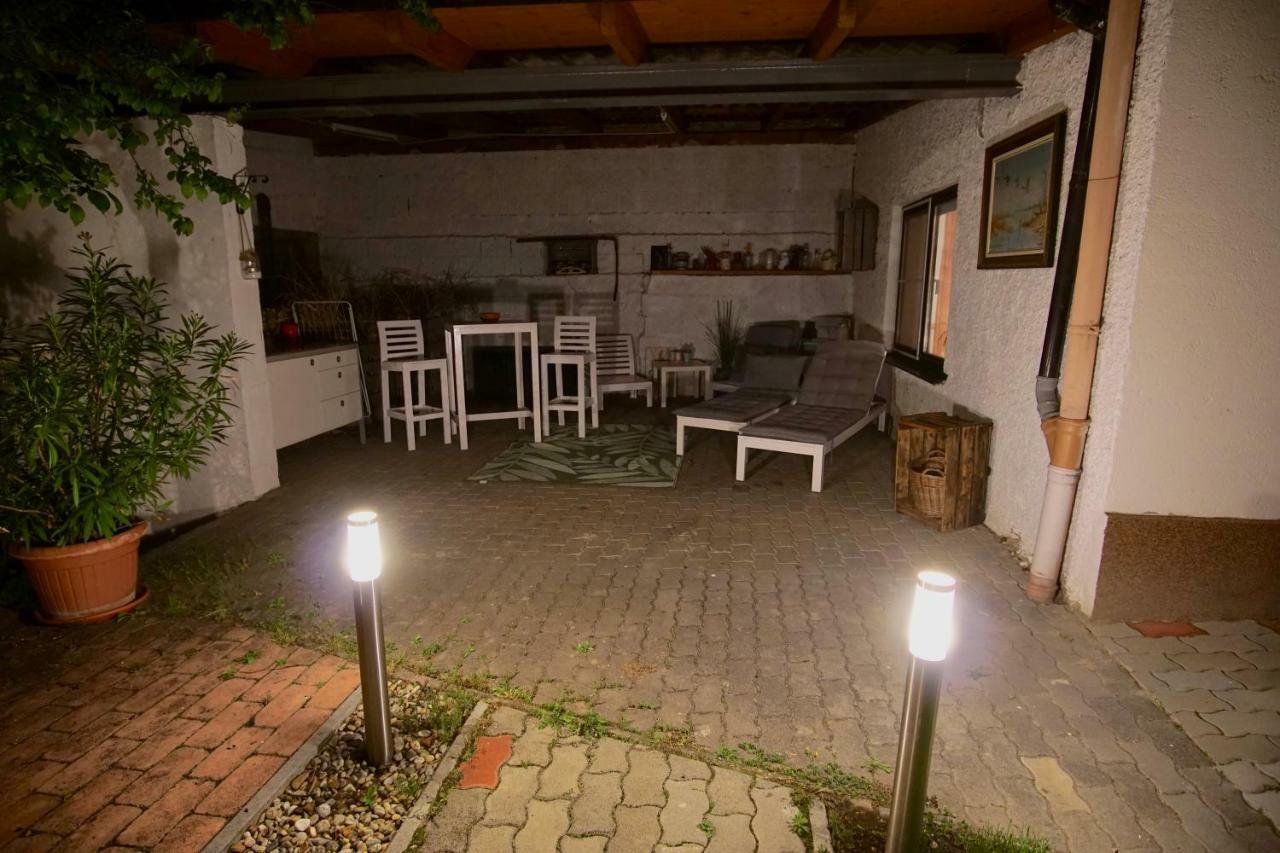 Das Tulpen Apartment Weiden am See Dış mekan fotoğraf